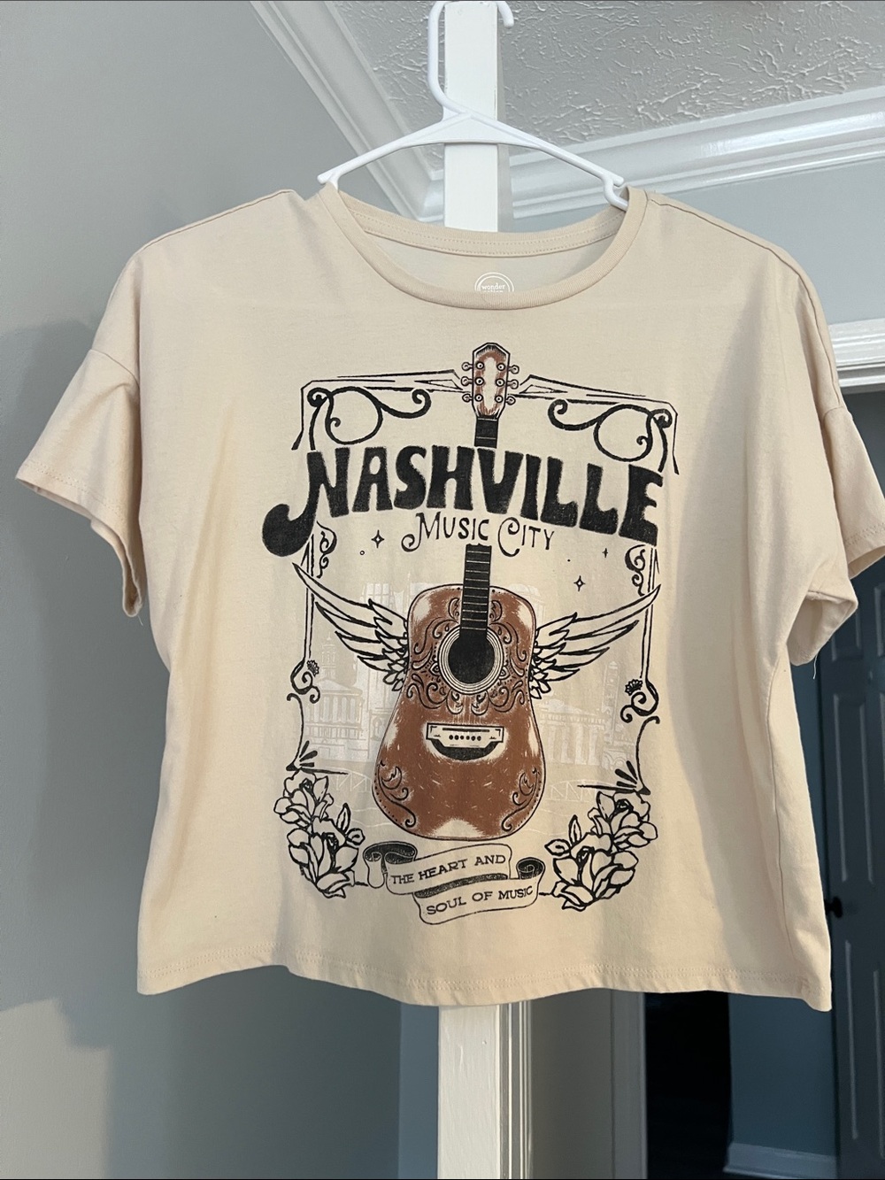 wonder nation Cream Graphic Nashville Crop Top